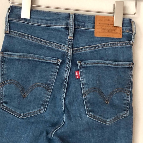 \Levi’s\• Mile High Super Skinny Side Zipper Jeans - Picture 10 of 16